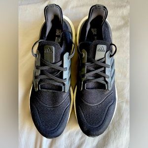 Adidas Ultraboost 1.0 shoes, size 11